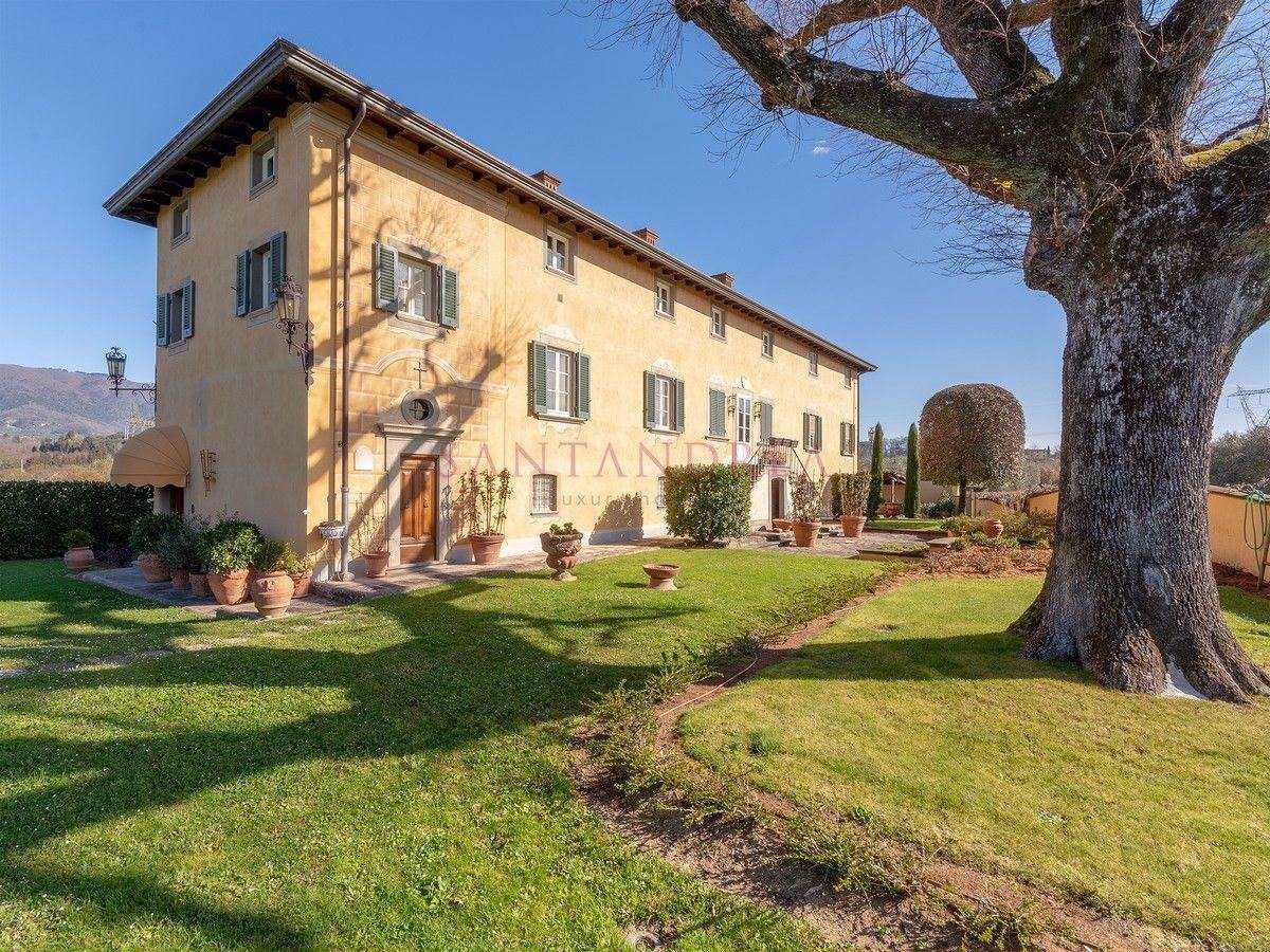 σπίτι σε Lucca, Toscana 11145423