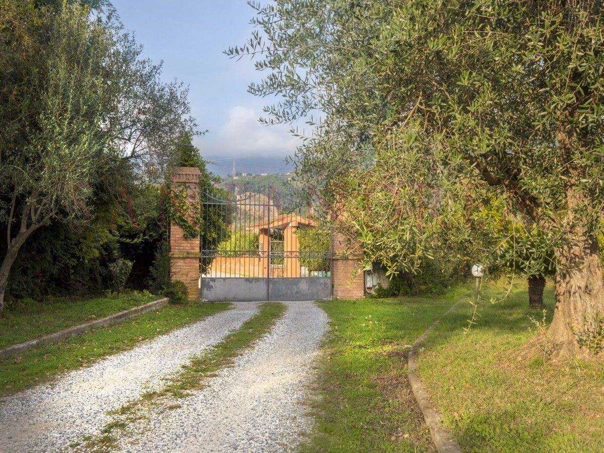 rumah dalam Capanne-Prato-Cinquale, Toscana 11145444