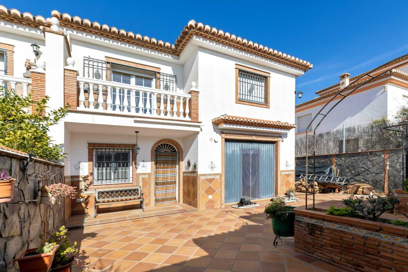 Condominium in Suspiro del Moro, Andalusië 11145558