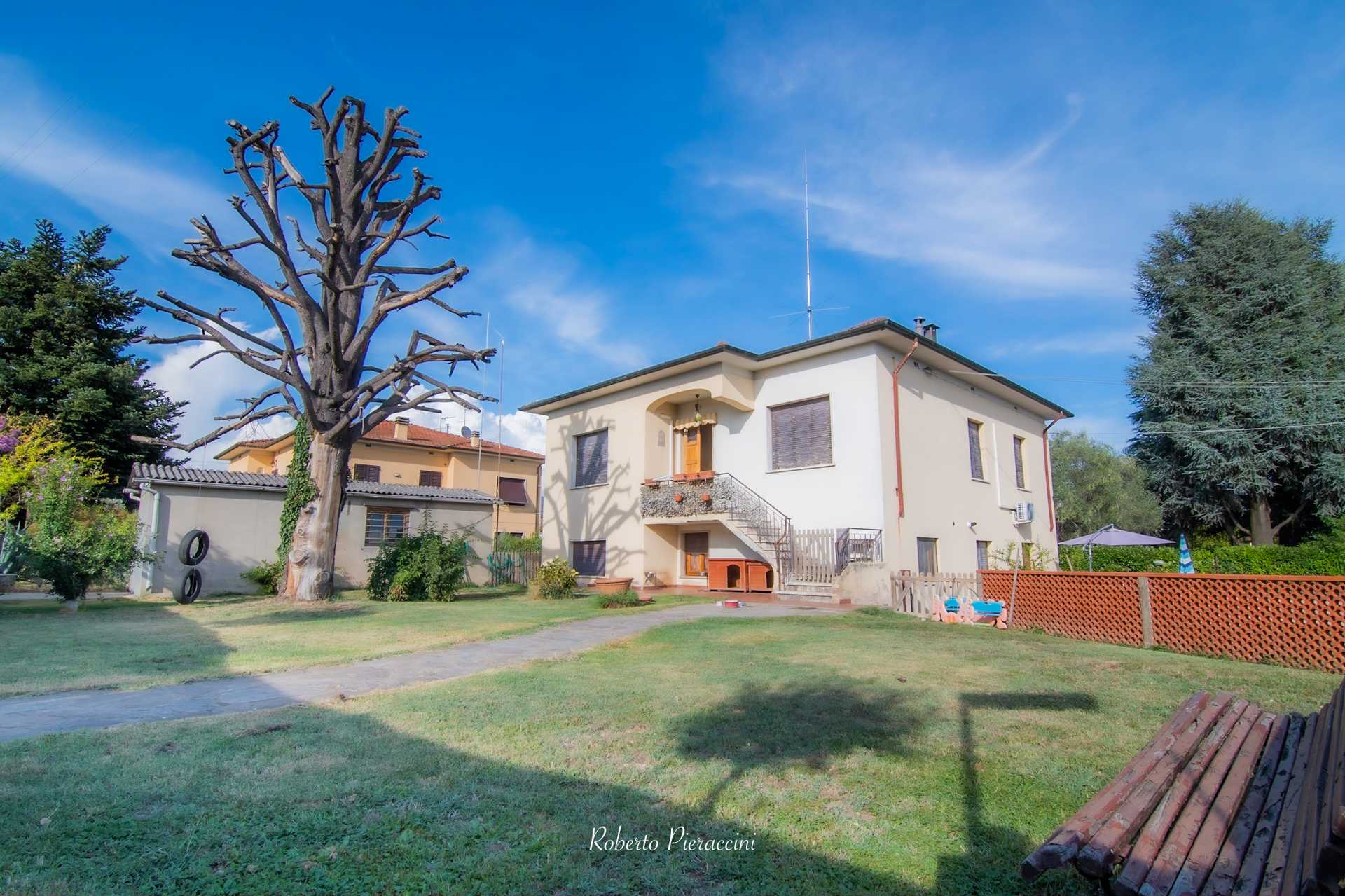 жилой дом в Лукка, Тоскана 11145597