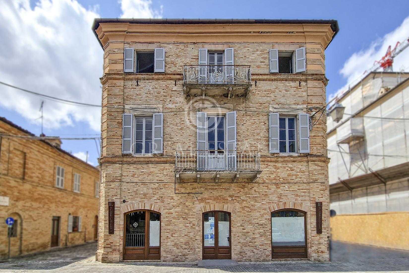 House in Servigliano, Marche 11145612