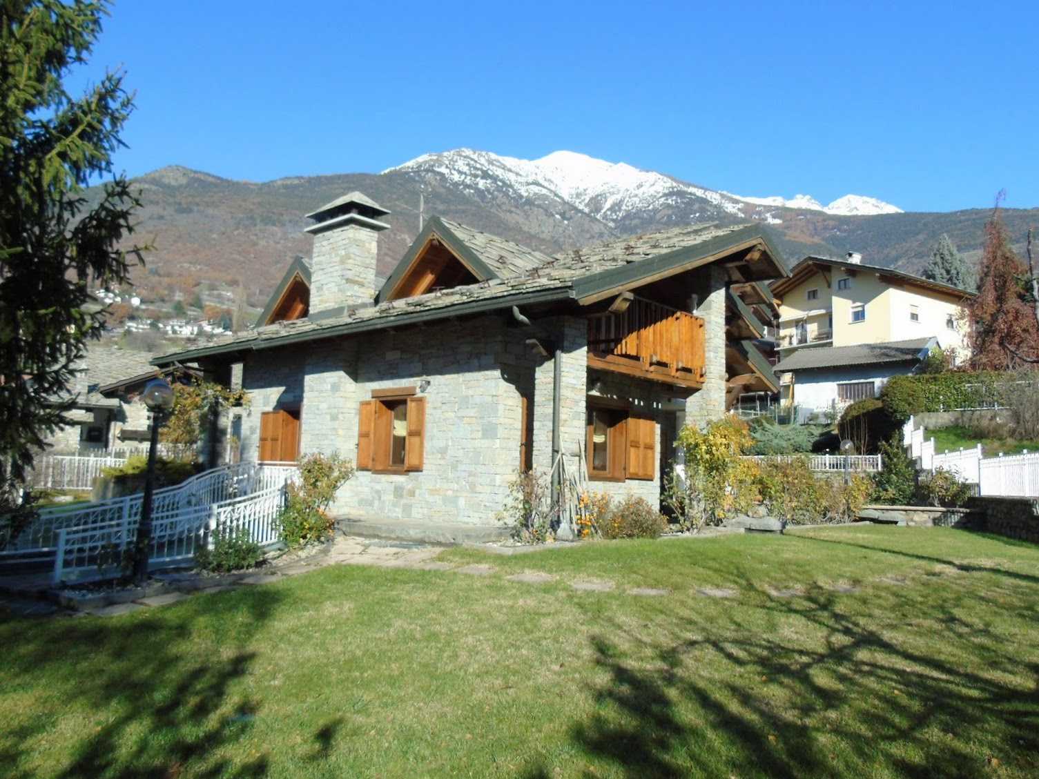 σπίτι σε Σενίν, Valle d'Aosta 11145647