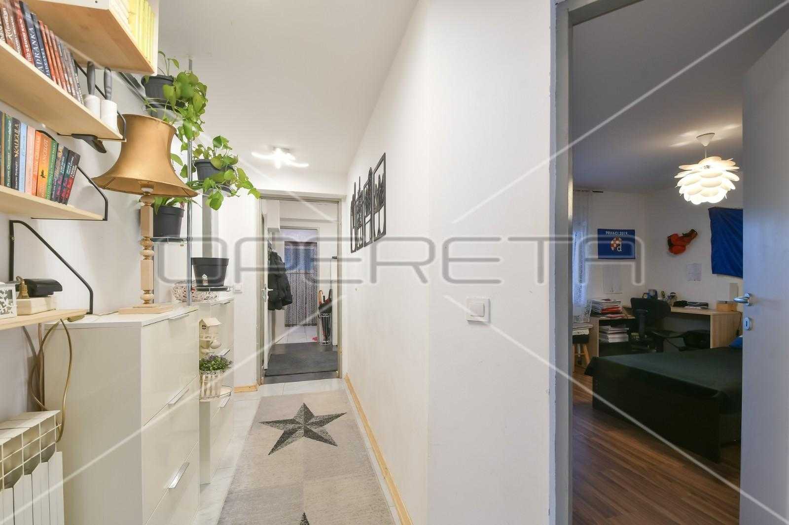 Condominium in Vrapce, Zagreb, Grad 11145855