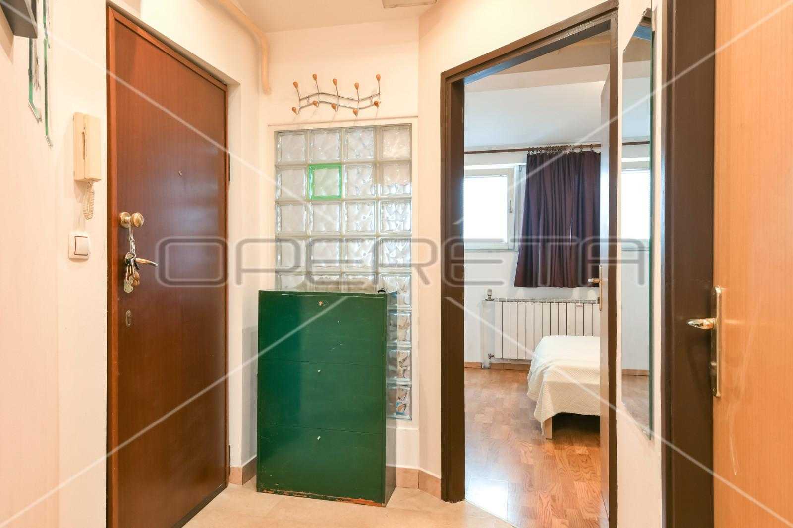 Condominium in Zagreb,  11145856