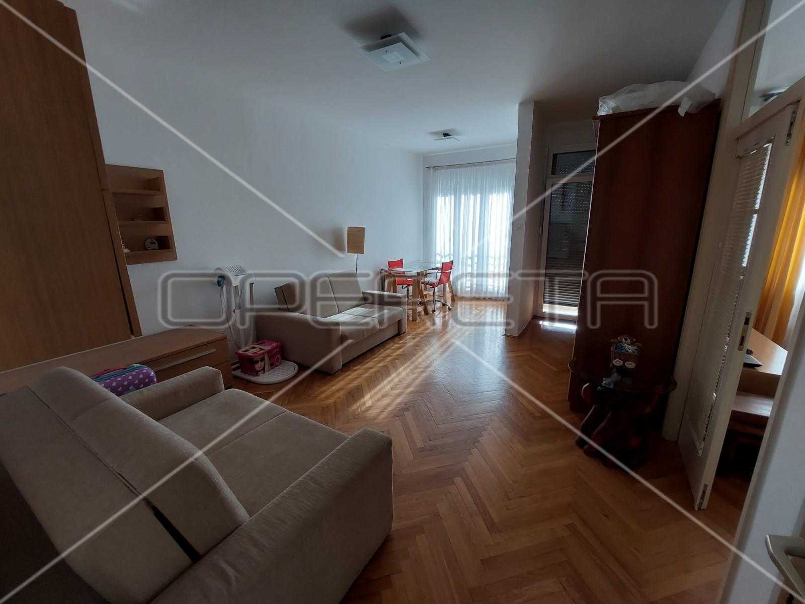 公寓 在 Zagreb,  11145910