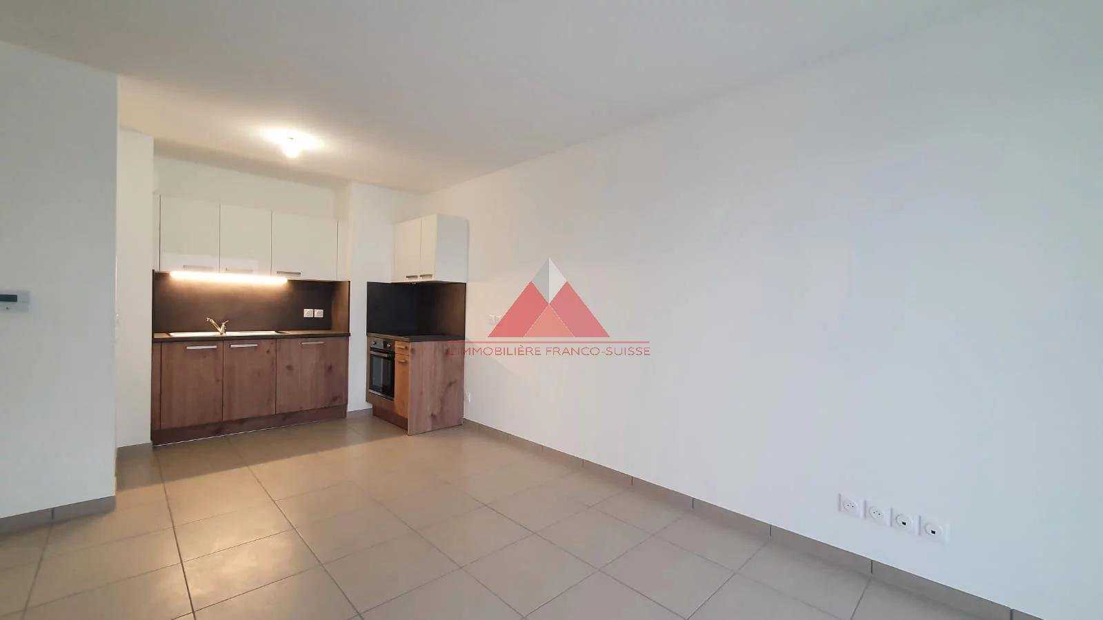 Condominium in Villeurbanne, Auvergne-Rhone-Alpes 11146221