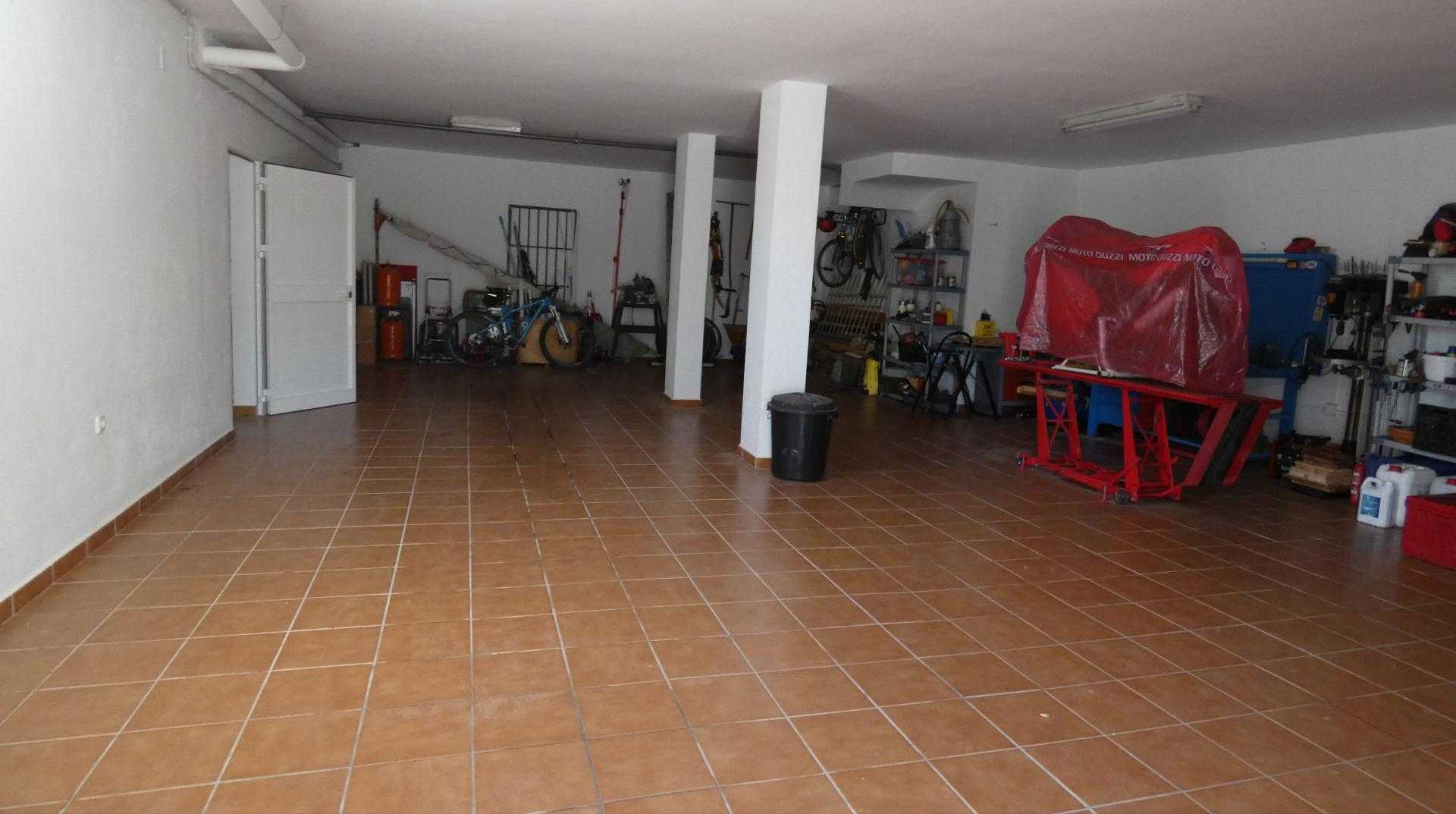 Talo sisään Alhaurín el Grande, Andalucía 11146354