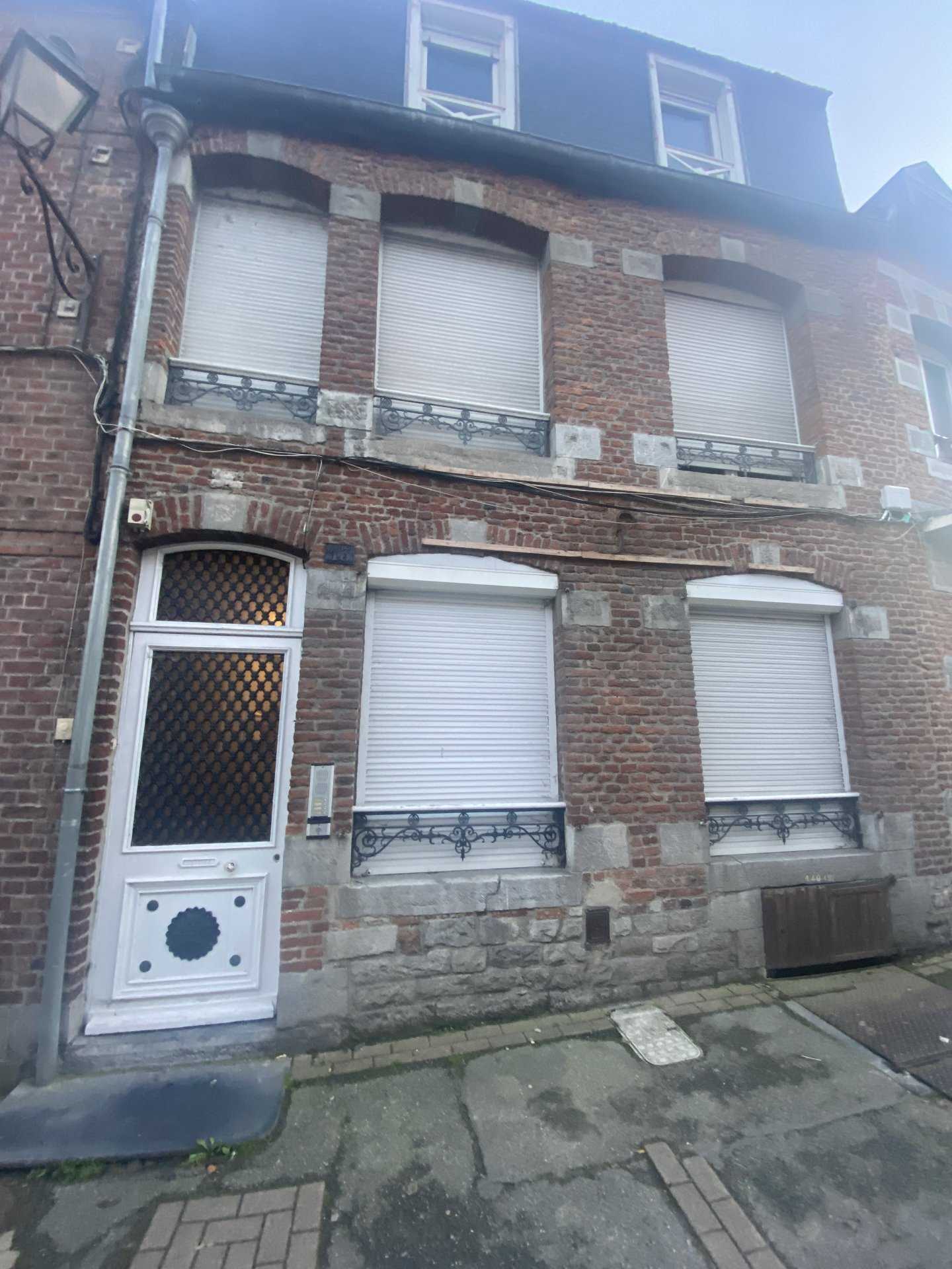 Condominium in Avesnes-sur-Helpe, Hauts-de-France 11146511
