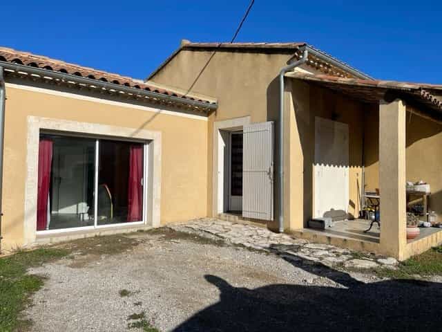 casa no Pernes-lès-Fontaines, Provença-Alpes-Costa Azul 11146536