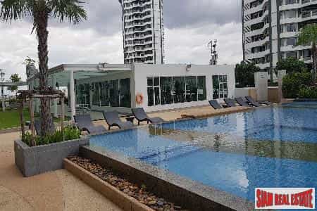 Condominium in Ban Don Sala, Ratchaburi 11146906