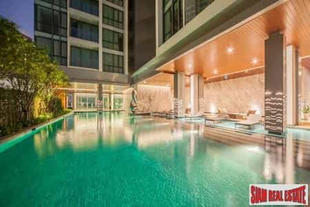 Condominium in Ban Don Sala, Ratchaburi 11146924