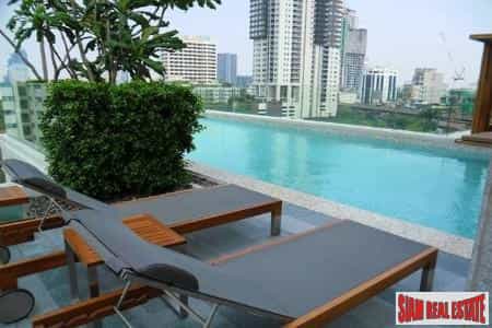 Condominium in Ban Kho Hai, Nakhon Pathom 11146979