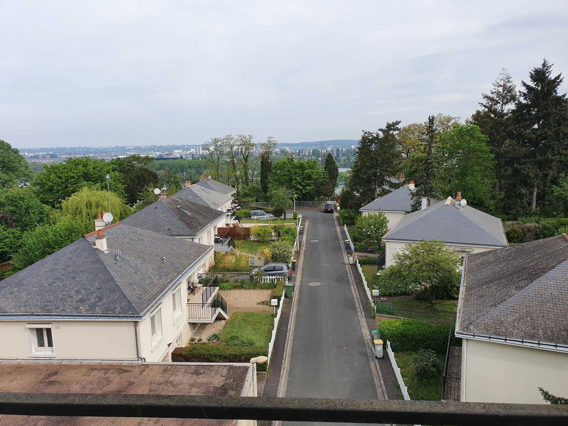 公寓 在 Saint-Avertin, Indre-et-Loire 11147802