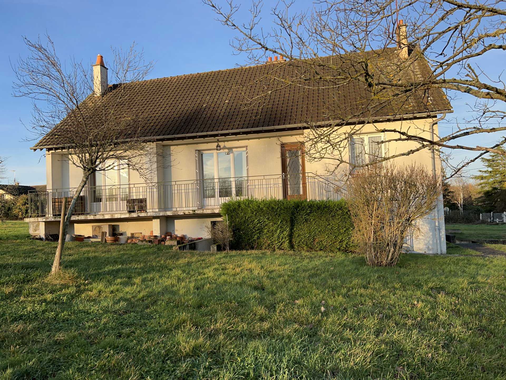 Dom w Saint-Georges-sur-Baulche, Yonne 11147922