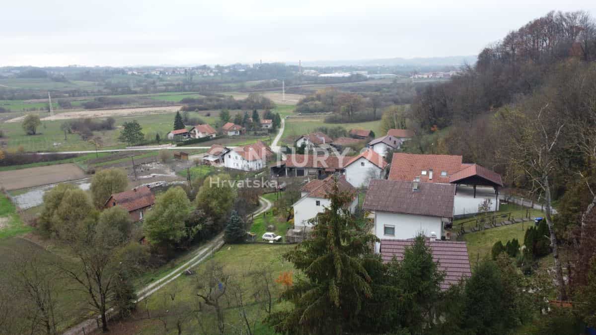жилой дом в Donja Stubica,  11148238