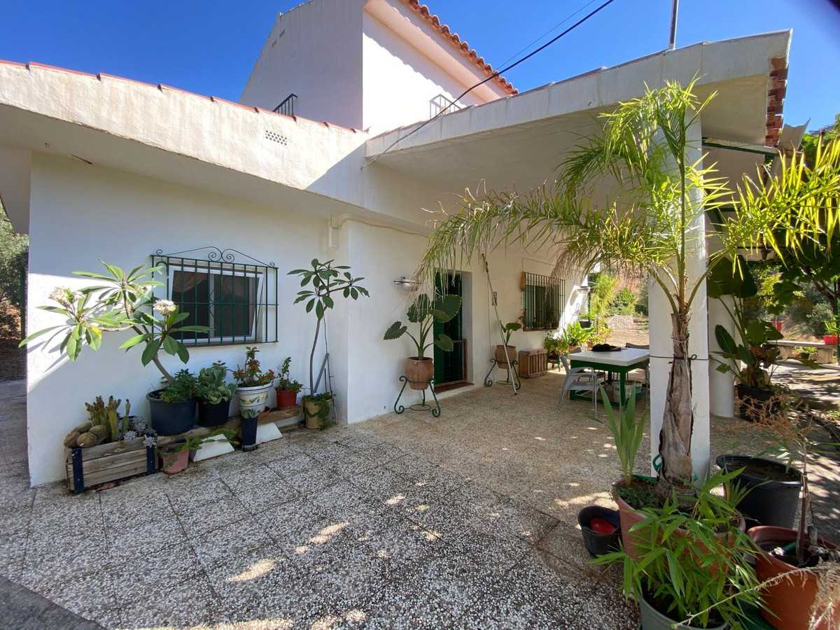House in Casarabonela, Andalusia 11148756