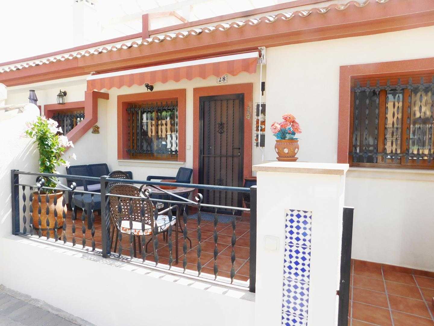 House in San Miguel de Salinas, Valencia 11149033