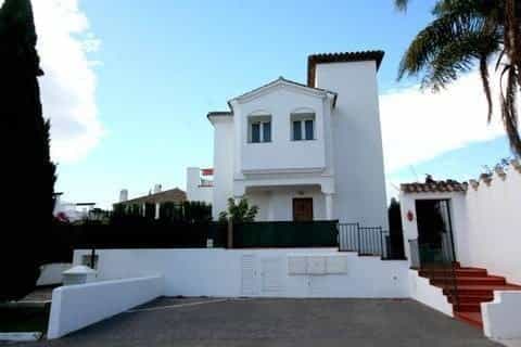 House in San Pedro de Alcantara, Andalusia 11151623