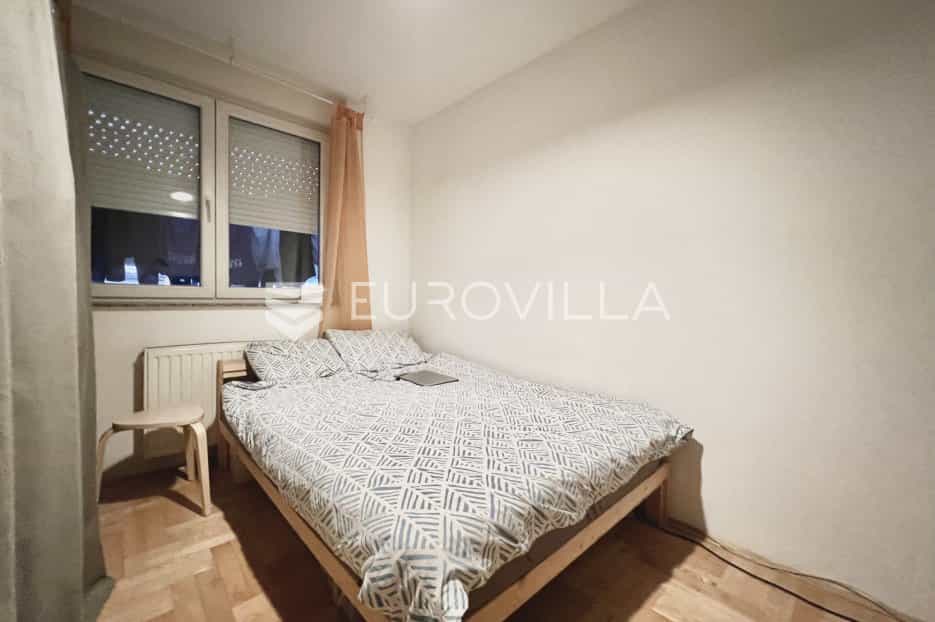 Condominium in Zagreb,  11151890