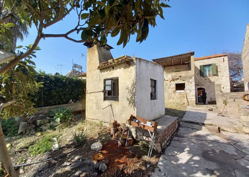 House in Chania,  11152232