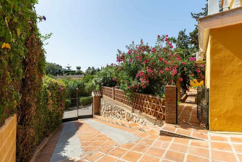 σπίτι σε Marbella, Andalucía 11152555