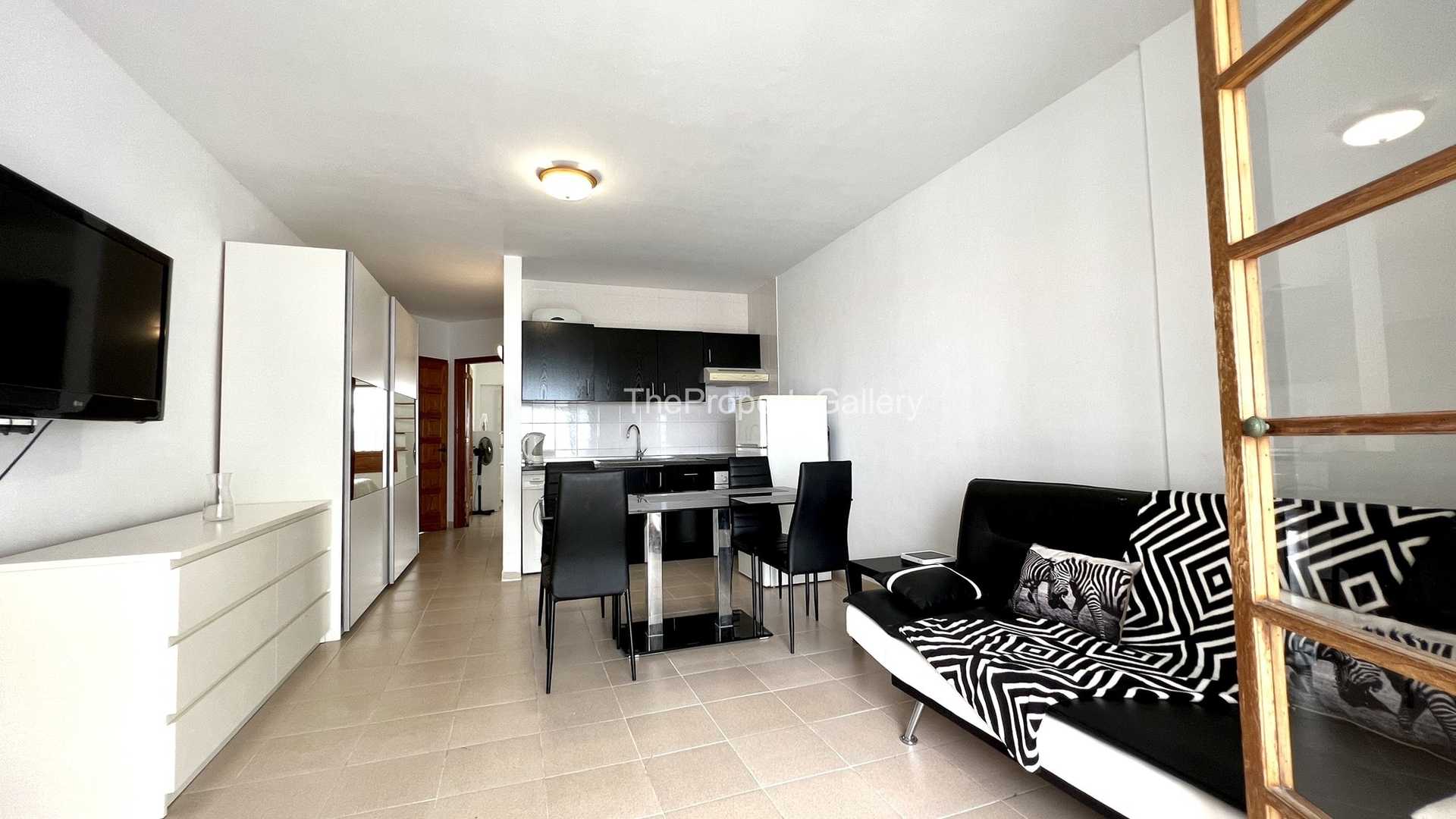 Condominium in Arona, Canary Islands 11153086
