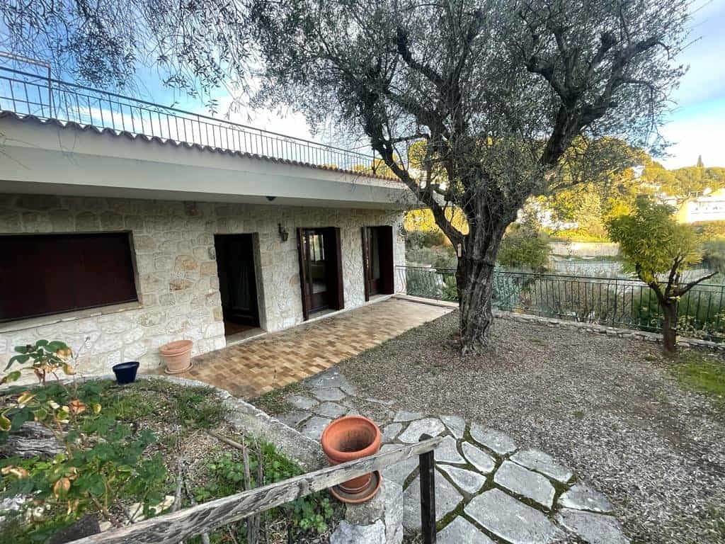 Hus i Falicon, Provence-Alpes-Cote d'Azur 11153758