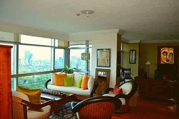 Condominium in Forbes Park, Makati 11155262