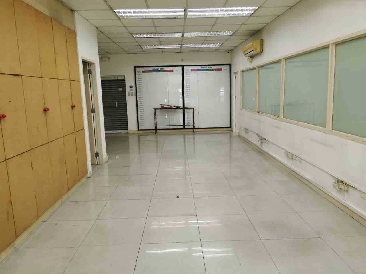 Büro im Tondo, Manila 11155570