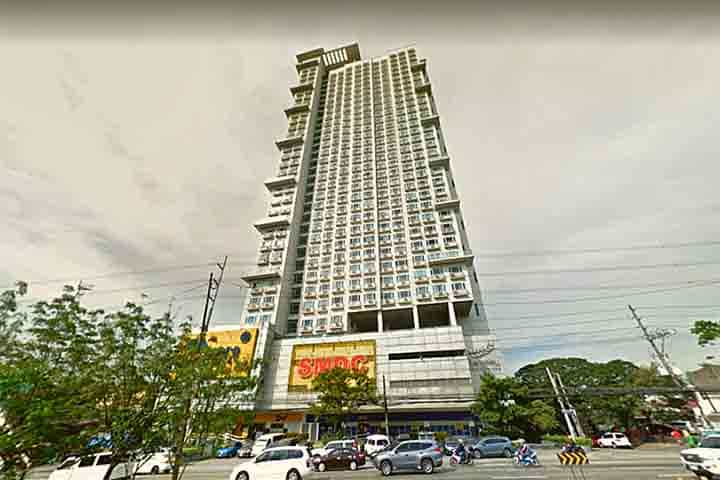 Condominium in La Vista, Quezon 11155734