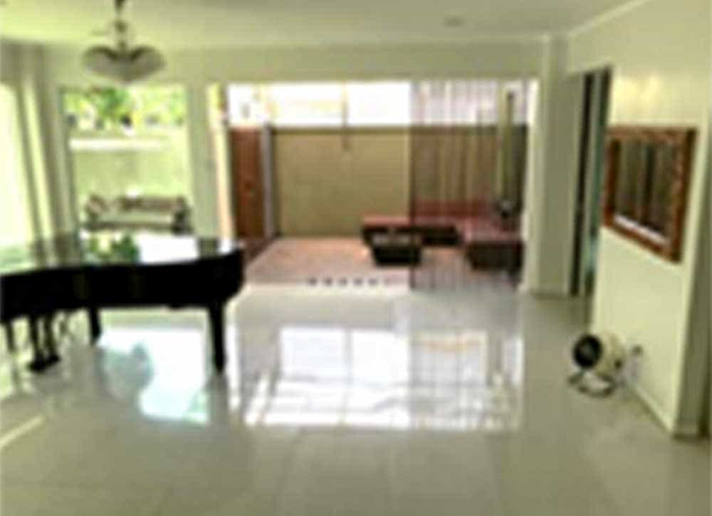 House in Bambang, Taguig 11156000