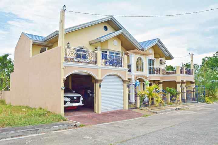 House in BMA Balagtas, Bulacan 11156017