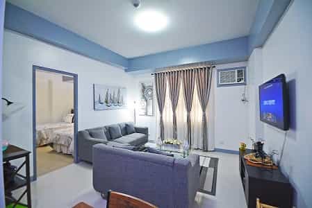 Condominium in Maricaban, Pasay 11156782