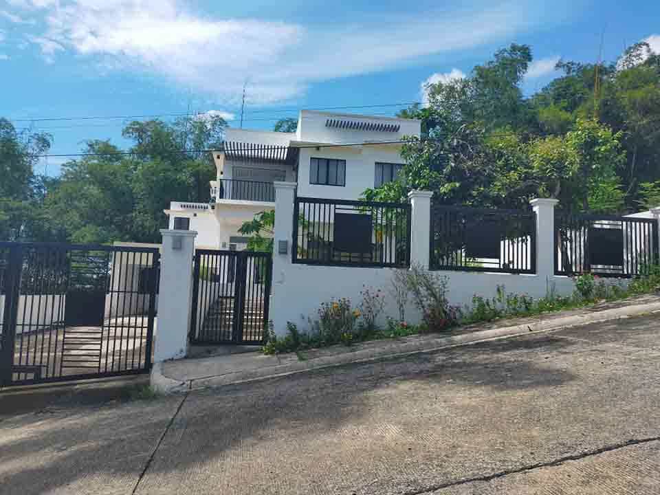 casa no Uyangoren, Davao 11156996