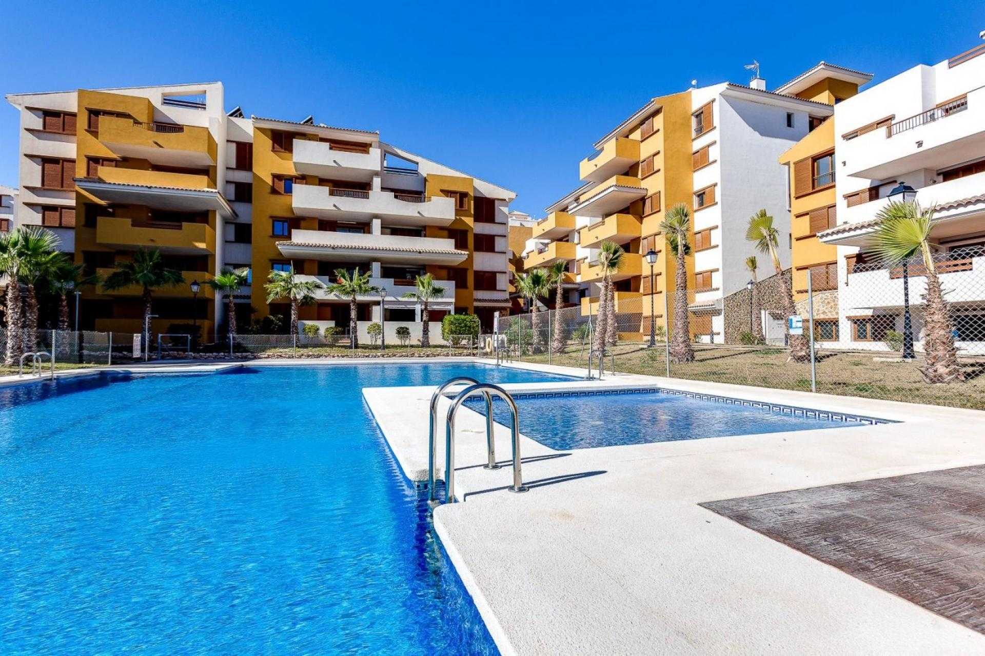 Condominium in Punta Prima, Illes Balears 11159004