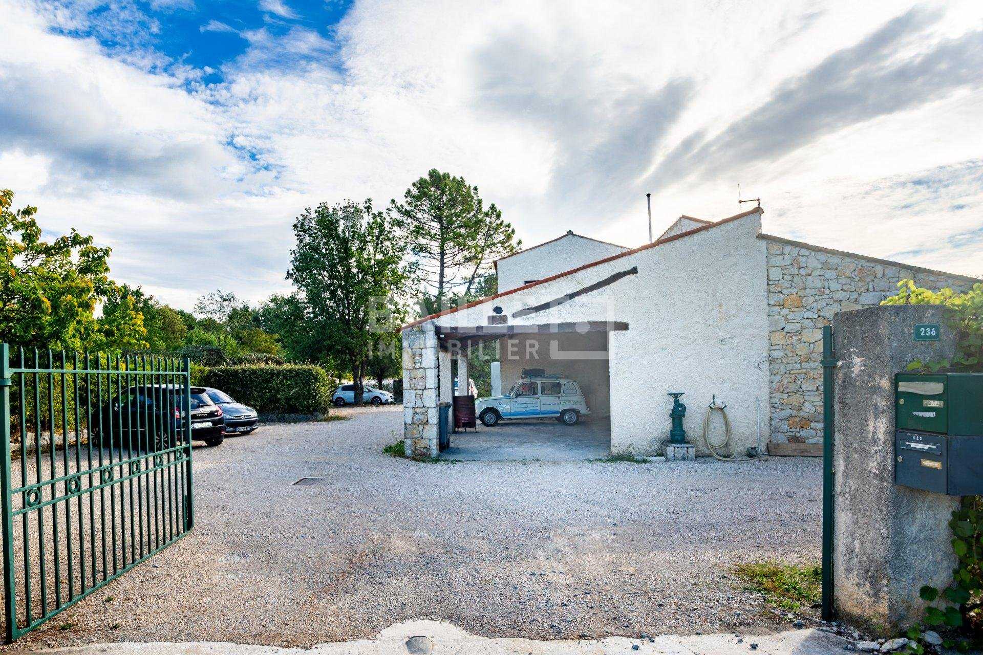 Andet i Montauroux, Provence-Alpes-Cote d'Azur 11159526