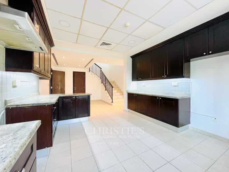 Rumah di Warisan, Dubai 11159606