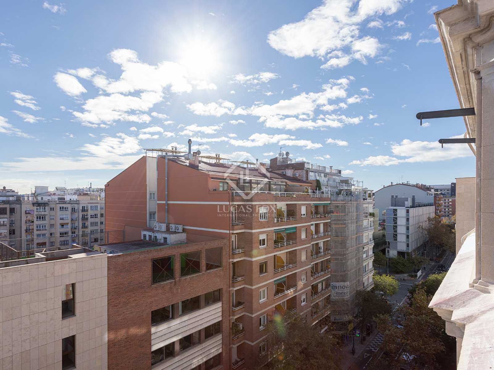 σπίτι σε Βαρκελώνη, Καταλονία 11159856