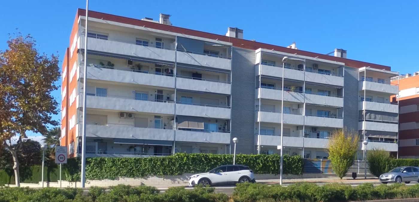 Condominium in Salou, Catalonia 11160322