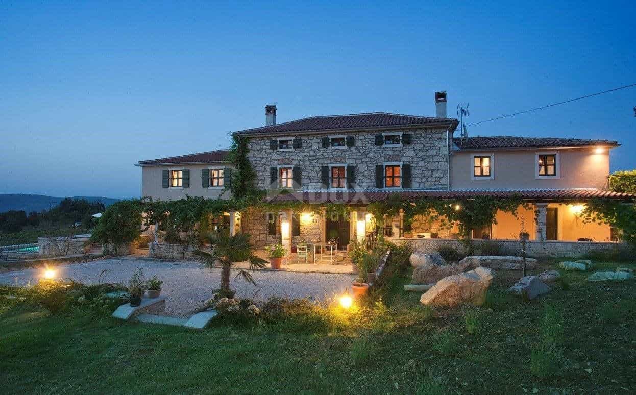 House in Vizinada, Istarska Zupanija 11160730