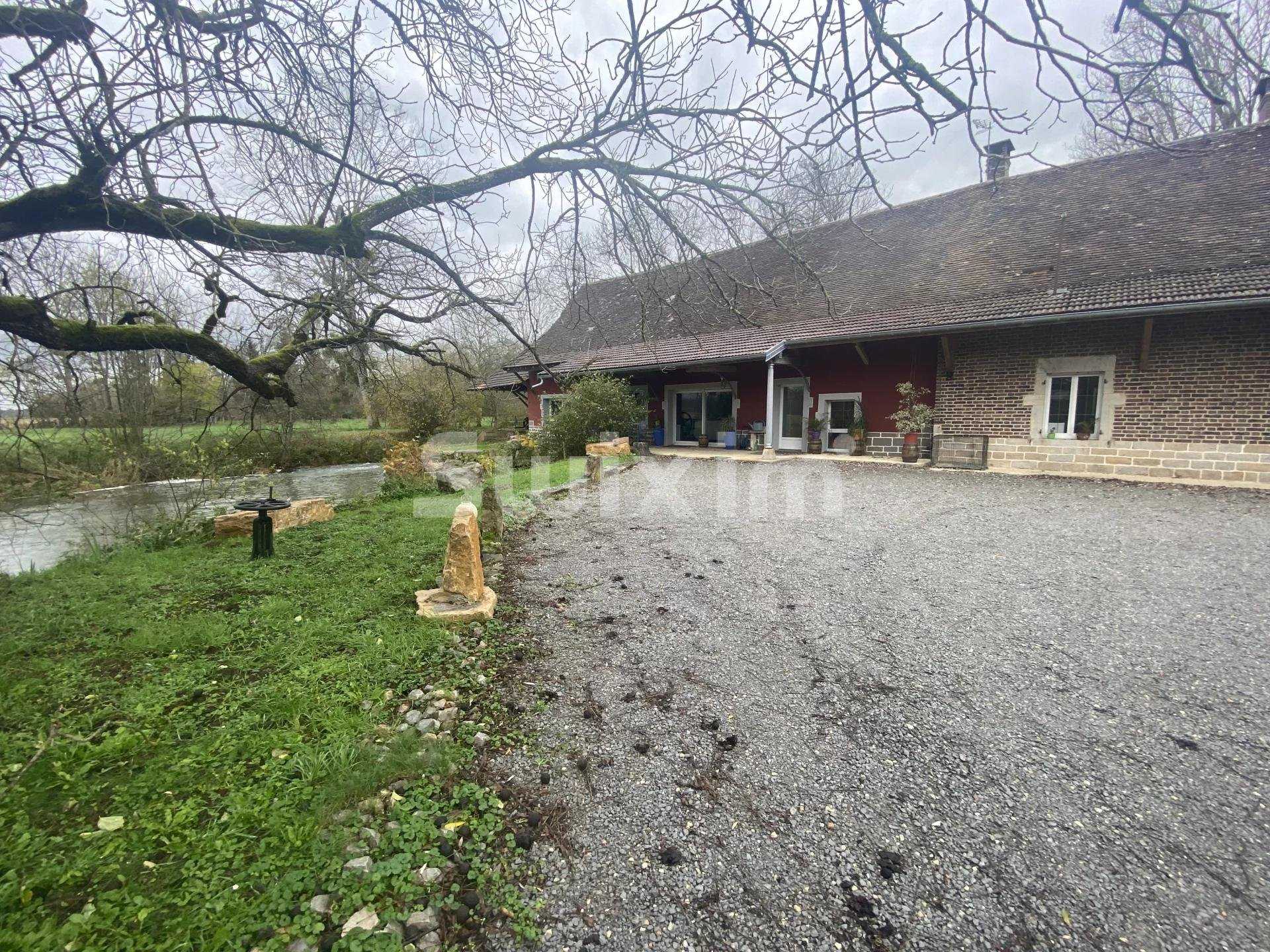 Dom w Bletterans, Bourgogne-Franche-Comte 11160766