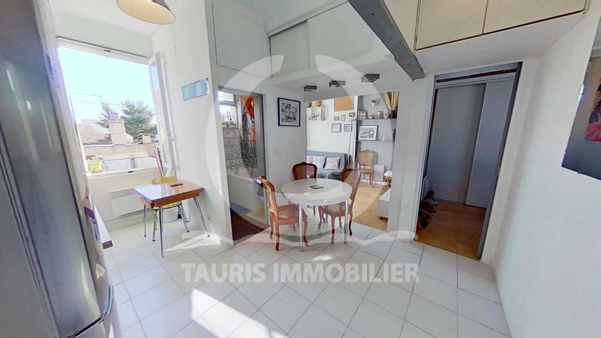 Condominium dans Marseille, Provence-Alpes-Côte d'Azur 11160785
