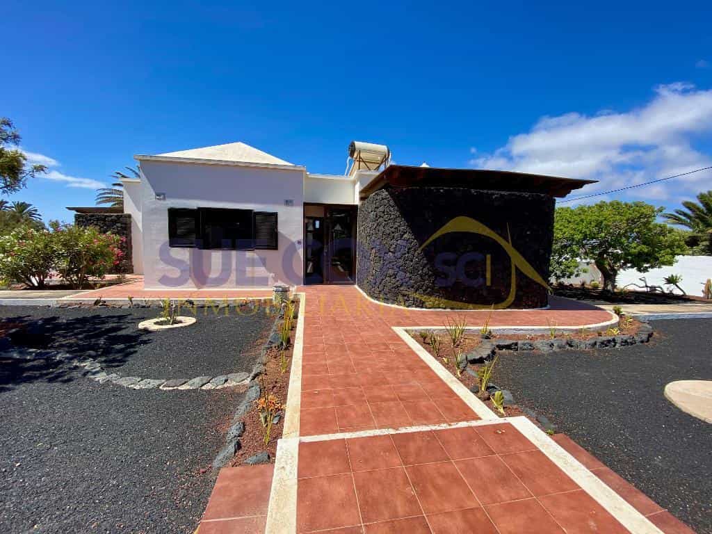 House in Teguise, Canary Islands 11161005
