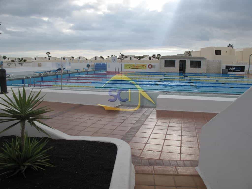 Condominium in Arrecife, Canary Islands 11161059