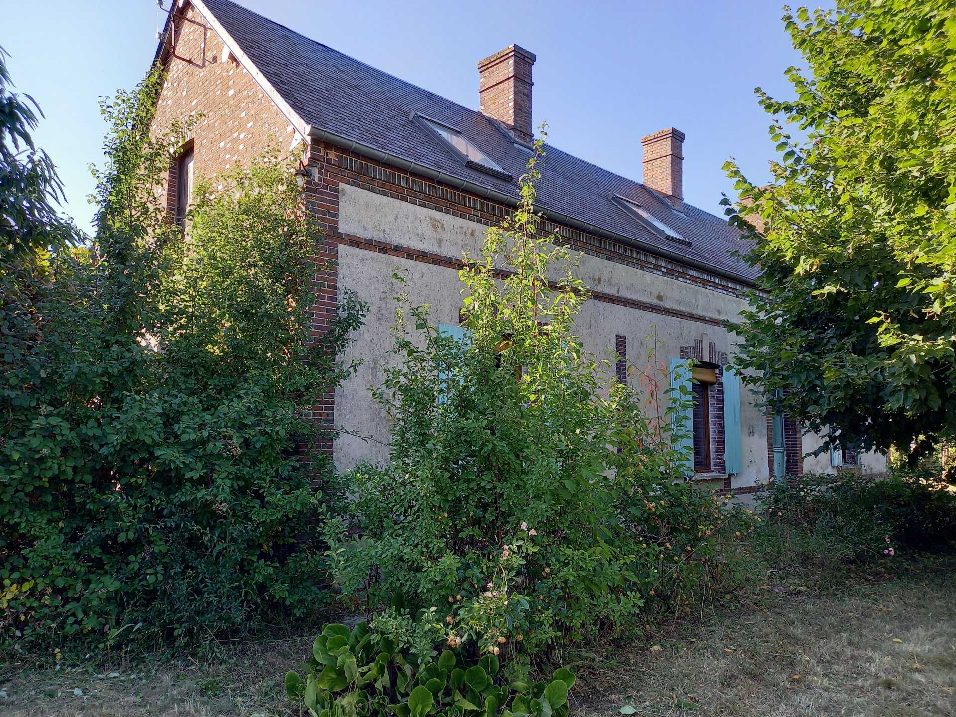 房子 在 Damville, Normandie 11161530