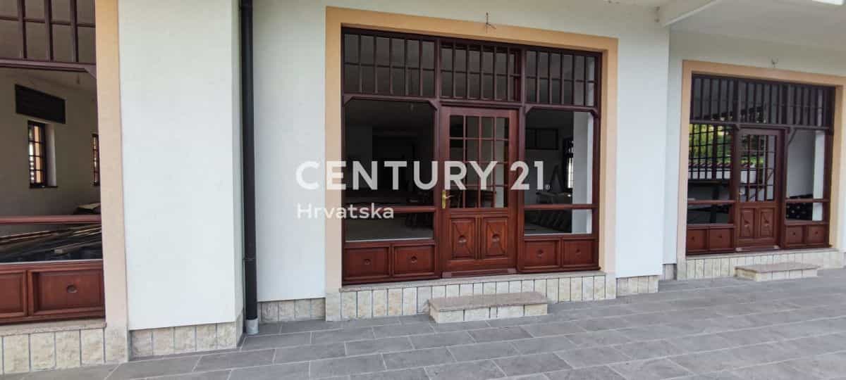 Office in Lovran, Primorje-Gorski Kotar County 11161557