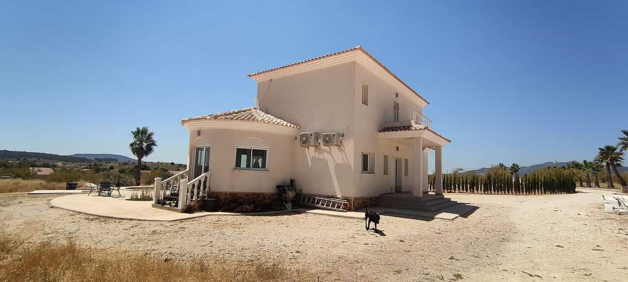 بيت في Pinoso, Comunidad Valenciana 11163891