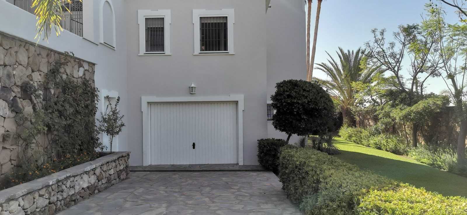 房子 在 Estepona, Andalucía 11169277