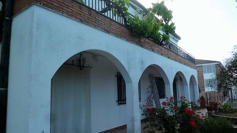 房子 在 Pruna, Andalucía 11169725