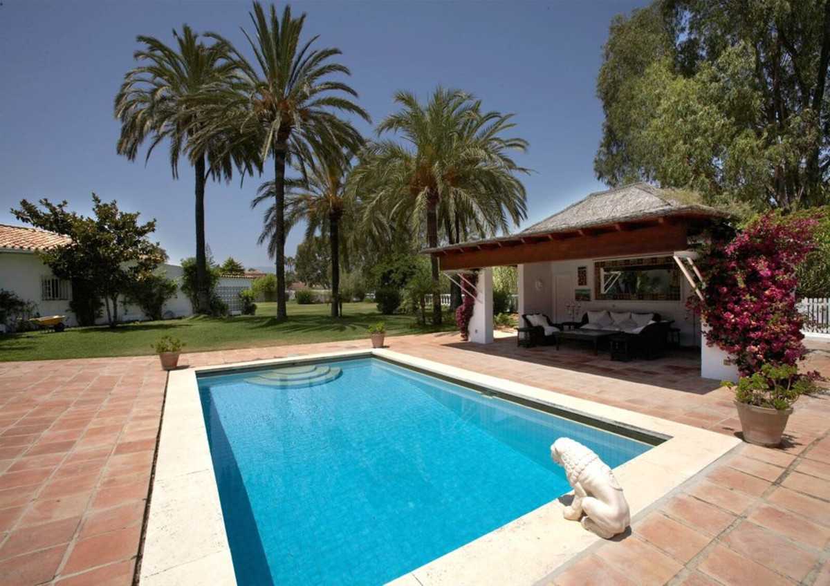 Huis in Estepona, Andalucía 11170383